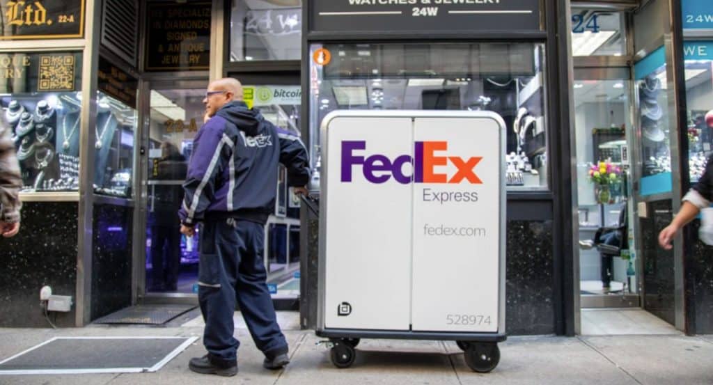 FedEx Express expands New York City pilot of electric delivery carts